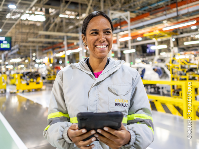 A FÁBRICA FUTURISTA DA RENAULT