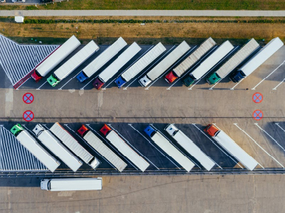 INDÚSTRIA DE CAMINHÕES TEM BOM DESEMPENHO EM 2020